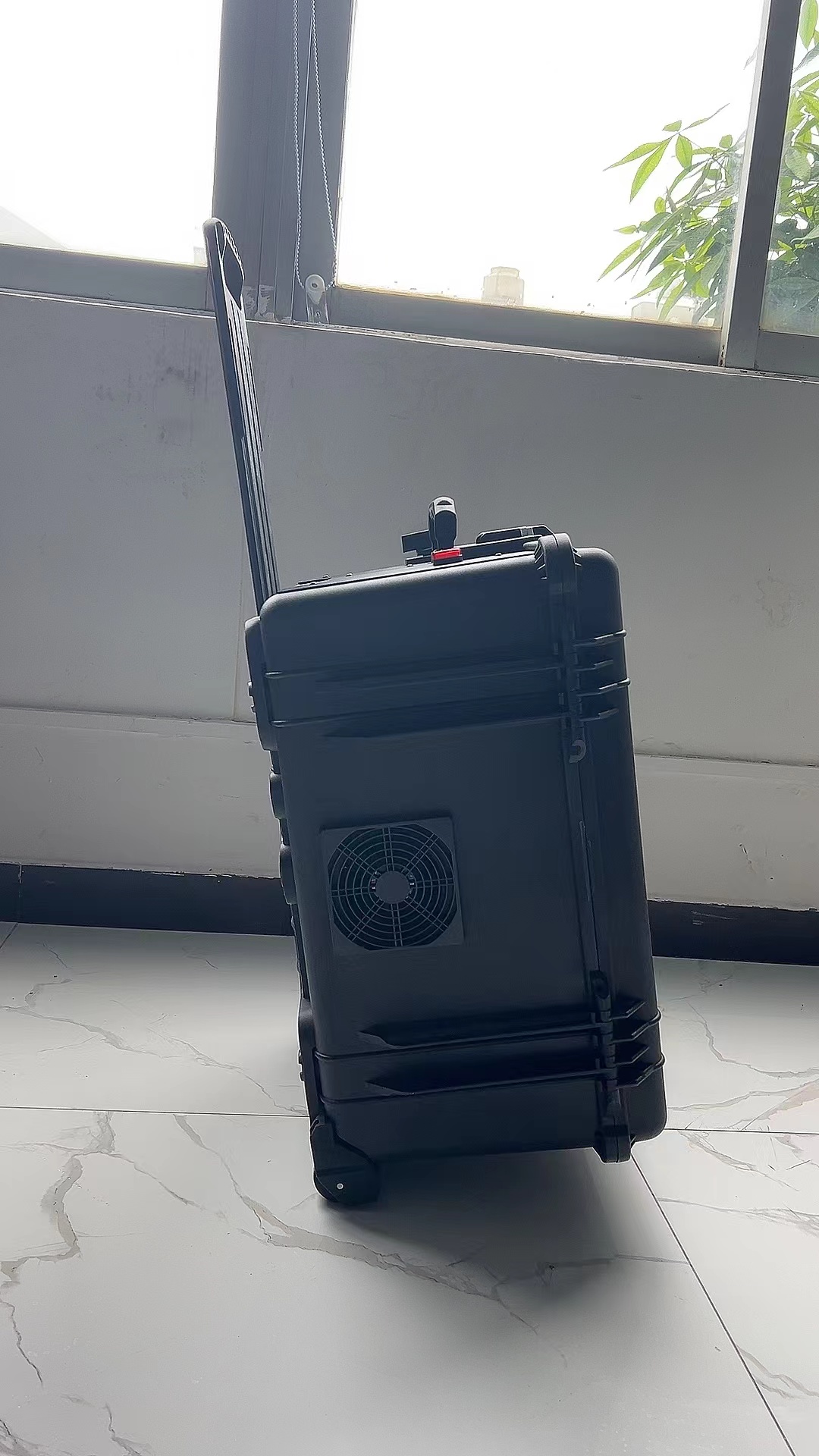 开阳手拉箱型移动通信干扰器